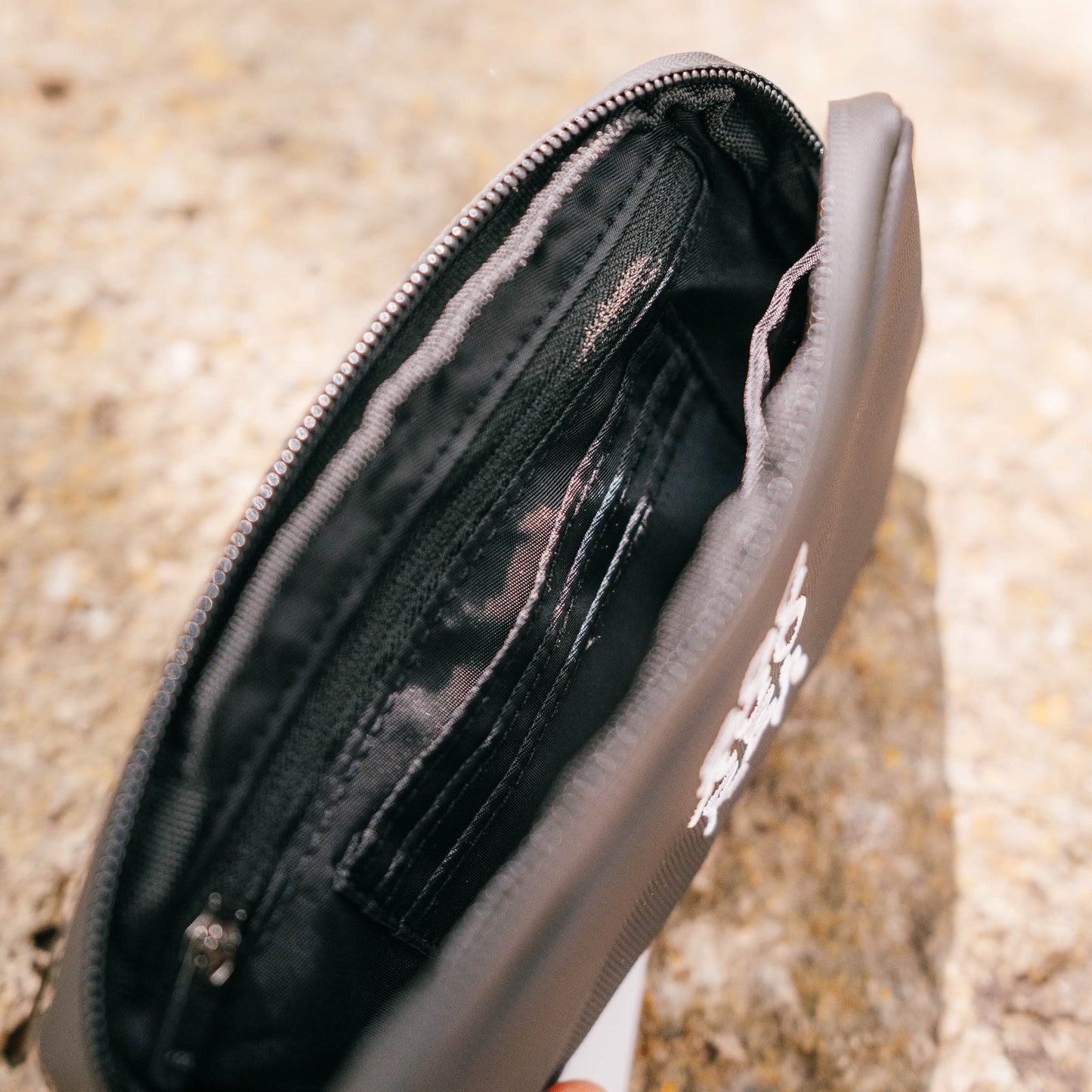 Groovy Rainproof Ride Wallet - Black